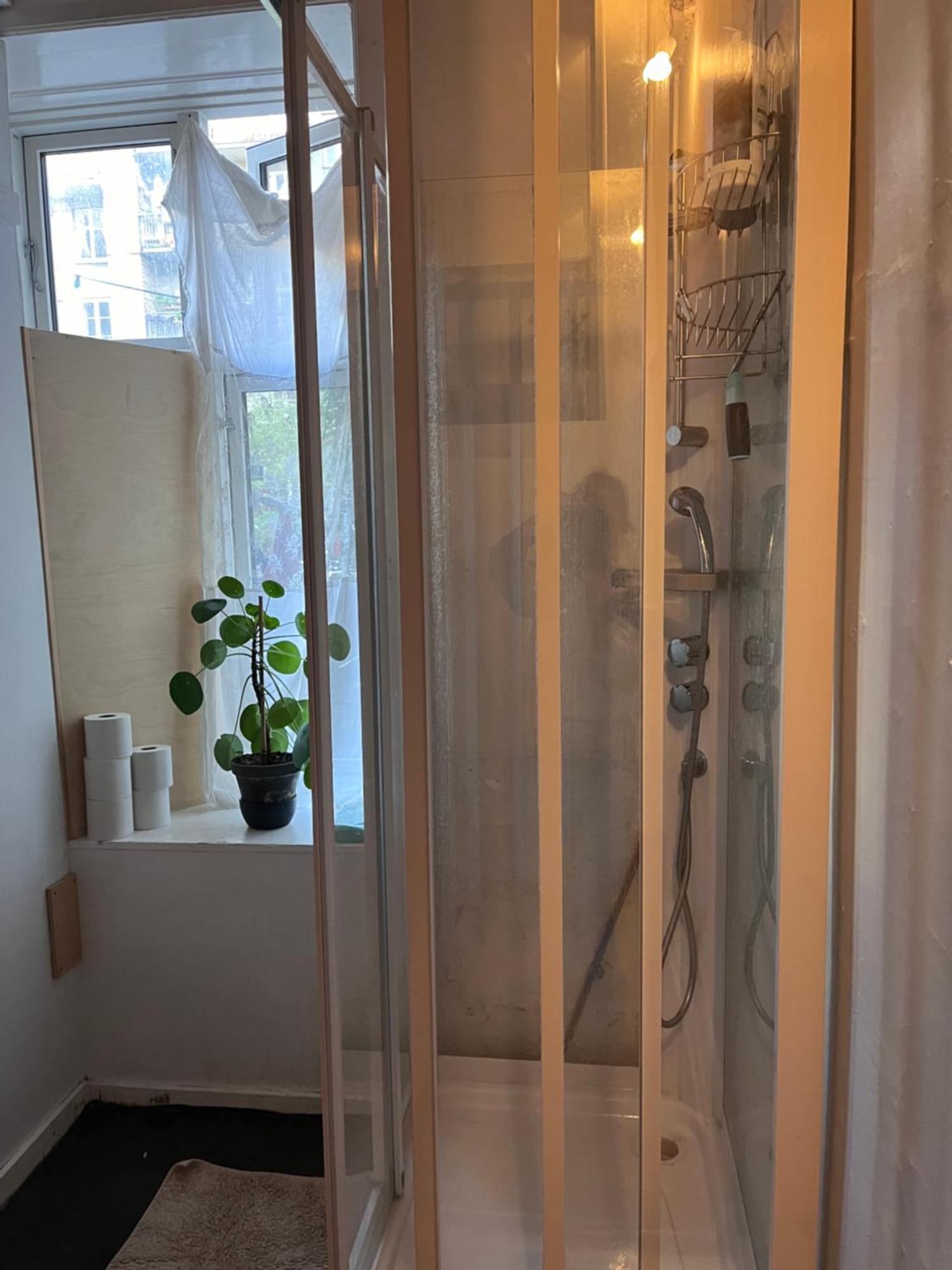 Central Bohemian Authentic Apartment *